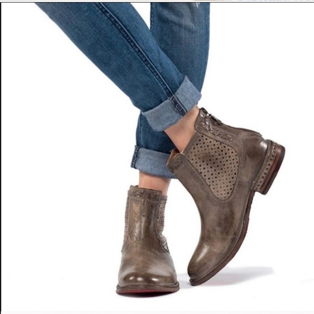 NIB BED STU Baylene Rustic Brown Ankle Boots Women's Size 6